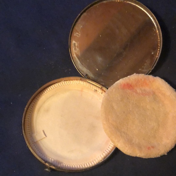 Vintage compact - Picture 4 of 4